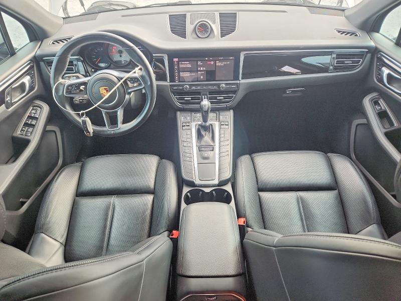 Photo 8 from auction – 2020 PORSCHE MACAN with VIN WP1AB2A57LLB32517