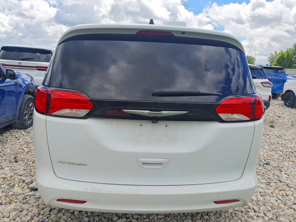 Photo 6 from auction – 2023 CHRYSLER VOYAGER with VIN 2C4RC1CG2PR537515