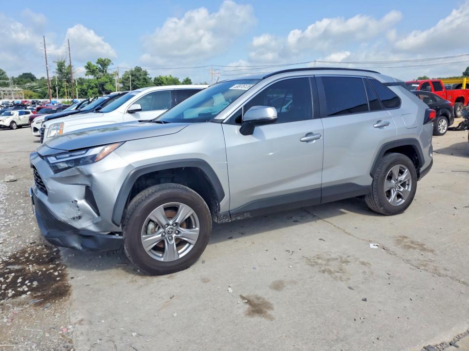 TOYOTA RAV4 2022 with VIN 2T3P1RFV8NW268316 - Photo from auction