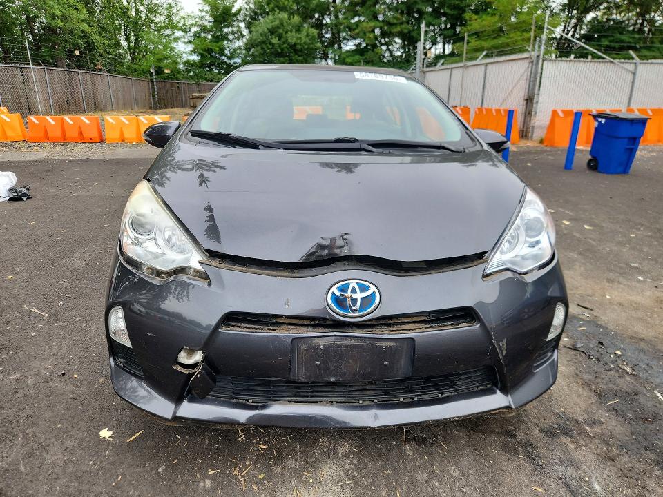 Photo 5 from auction – 2012 TOYOTA PRIUS C with VIN JTDKDTB37C1515730