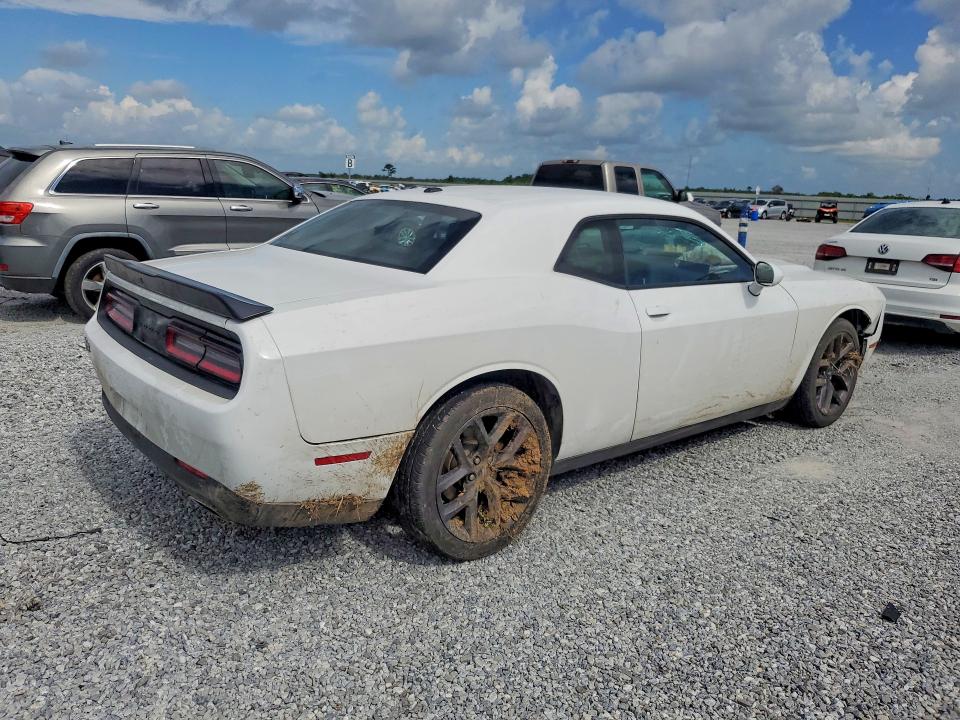 Photo 3 from auction – 2022 DODGE CHALLENGER with VIN 2C3CDZAG6NH226729