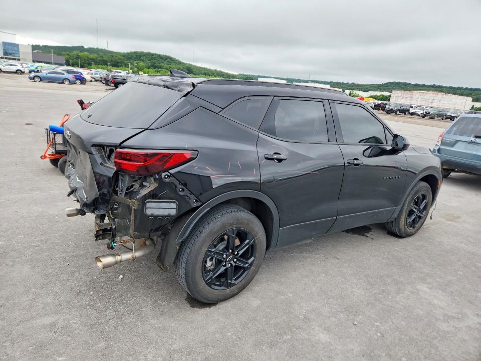 Photo 3 from auction – 2024 CHEVROLET BLAZER with VIN 3GNKBCR40RS216891