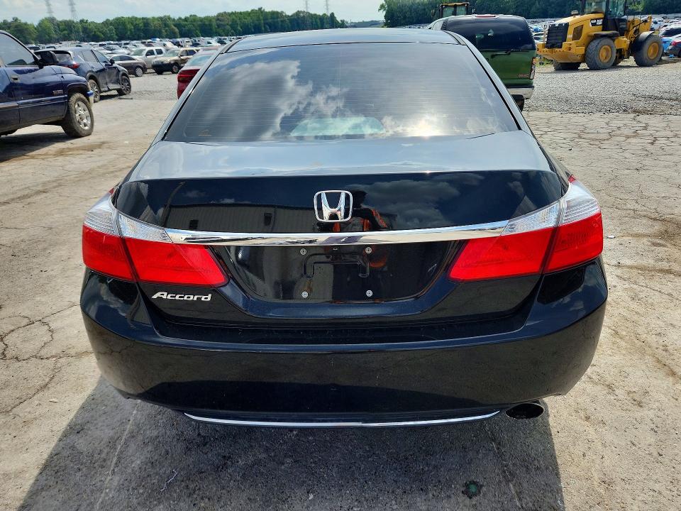 Photo 6 from auction – 2015 HONDA ACCORD with VIN 1HGCR2F32FA183020