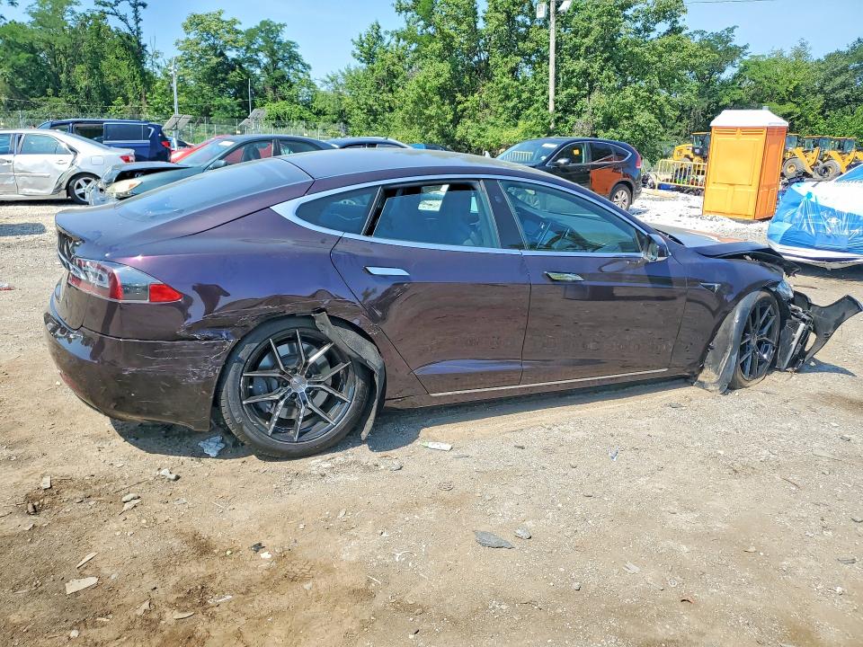 Photo 3 from auction – 2016 TESLA MODEL S with VIN 5YJSA1E13GF174122
