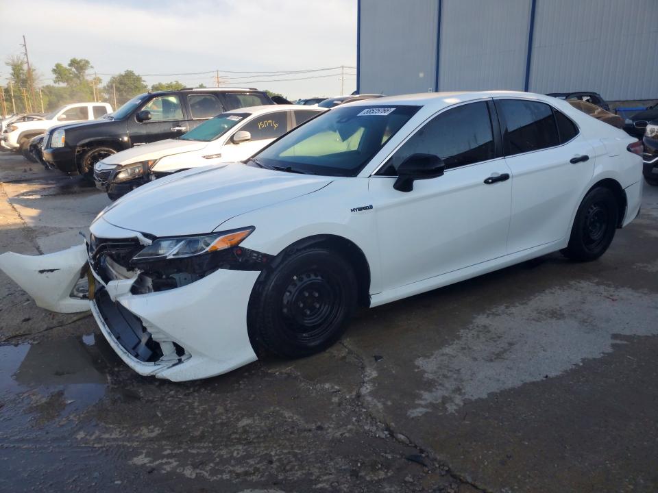 TOYOTA CAMRY 2020 مع رقم تعريف المركبة 4T1C31AK4LU527221 - صورة من المزاد