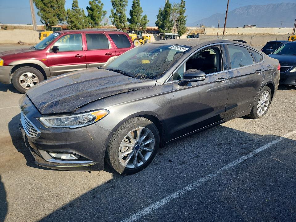 صورة رقم 1 من المزاد - 2017 FORD FUSION مع VIN 3FA6P0HD3HR279295
