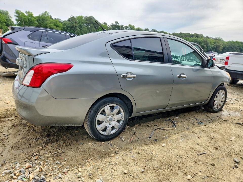 Photo 3 from auction – 2013 NISSAN VERSA with VIN 3N1CN7AP0DL883757