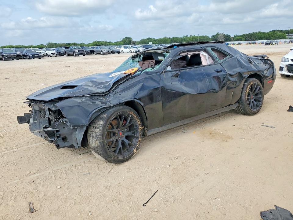 DODGE CHALLENGER 2018 with VIN 2C3CDZBT0JH202254 - Photo from auction