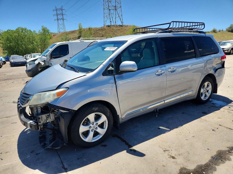 2012 TOYOTA SIENNA - Търг №57700976