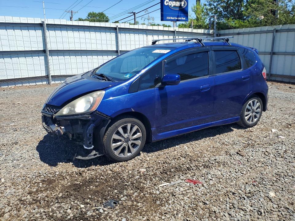 HONDA FIT 2012 with VIN JHMGE8G54CC037697 - Photo from auction