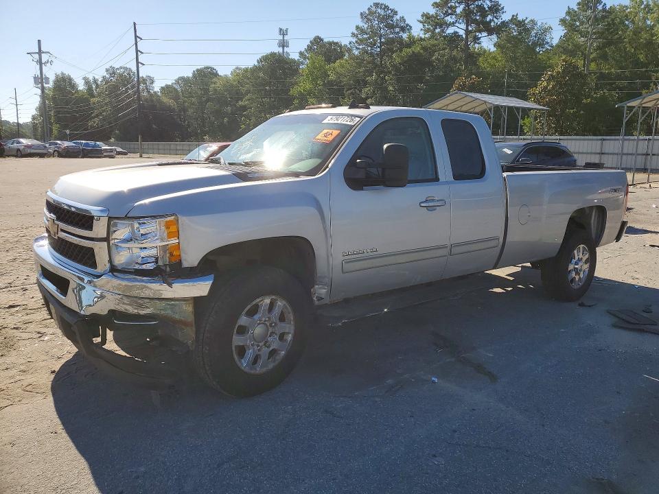 CHEVROLET 3500 2011 with VIN 1GC5K1C8XBZ228030 - Photo from auction