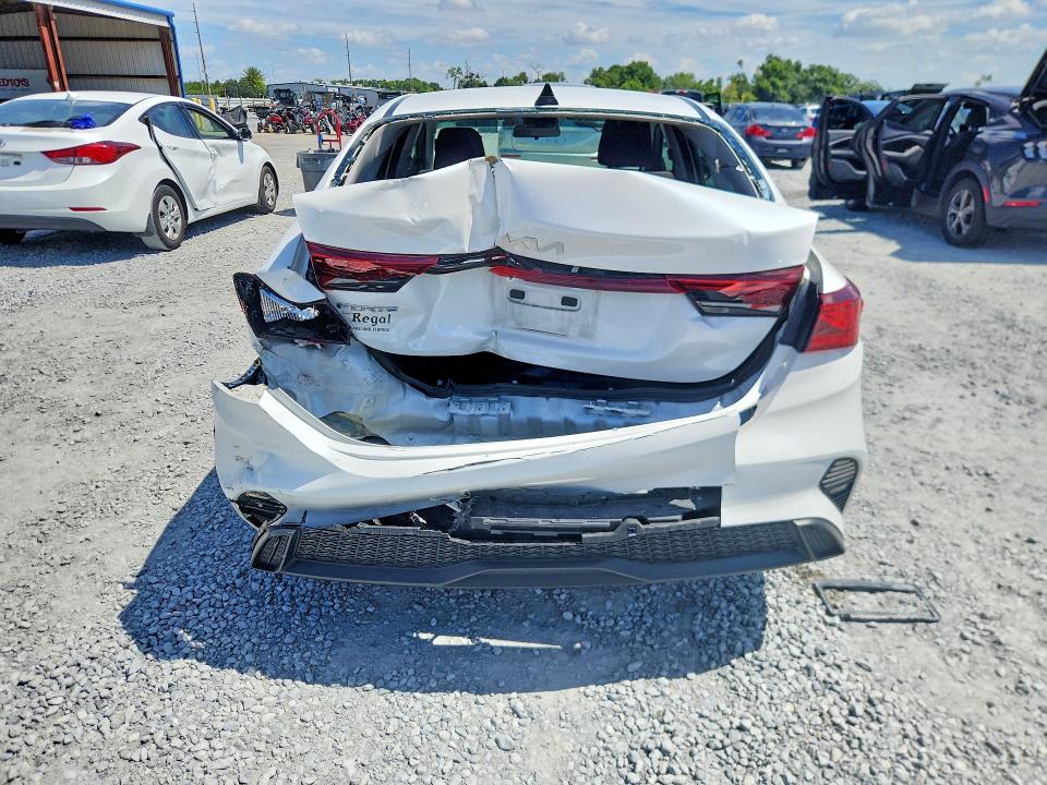 Photo 6 from auction – 2024 KIA FORTE with VIN 3KPF24AD4RE696394