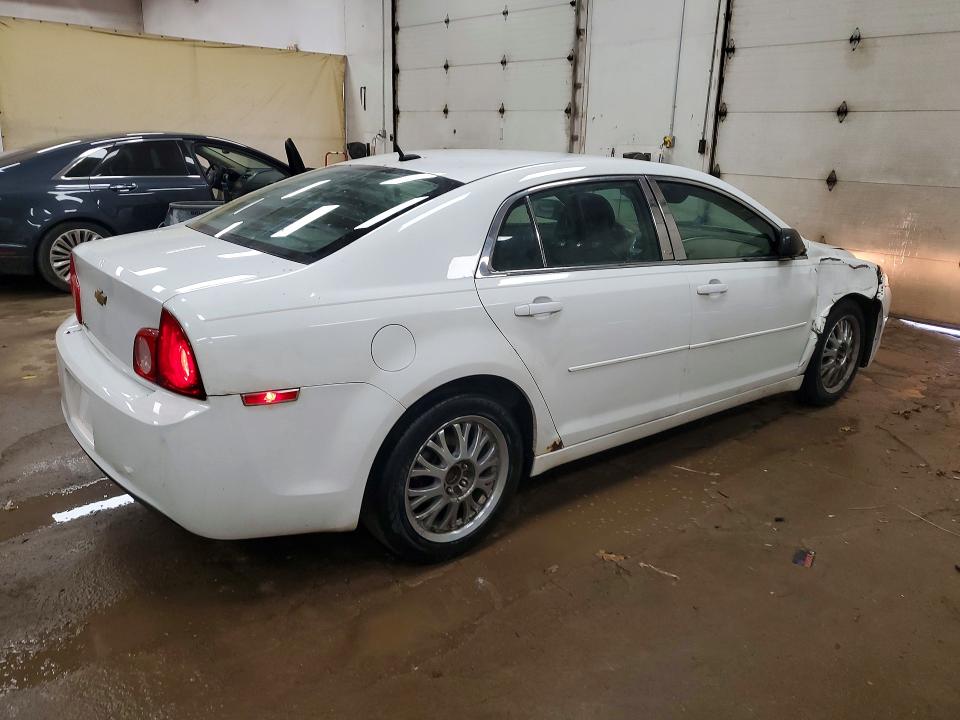 Photo 3 from auction – 2011 CHEVROLET MALIBU with VIN 1G1ZB5E10BF362032