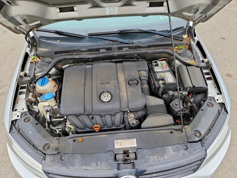 Снимка 11 от търг – 2011 VOLKSWAGEN JETTA с VIN 3VWDZ7AJ9BM088406