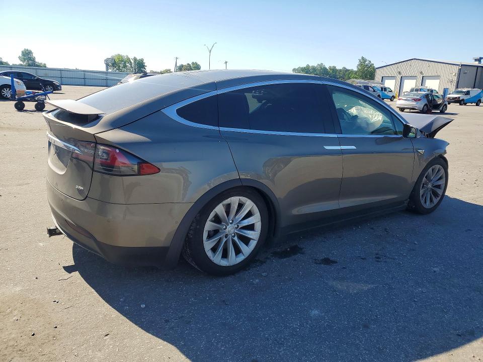 Photo 3 from auction – 2016 TESLA MODEL X with VIN 5YJXCBE20GF005867