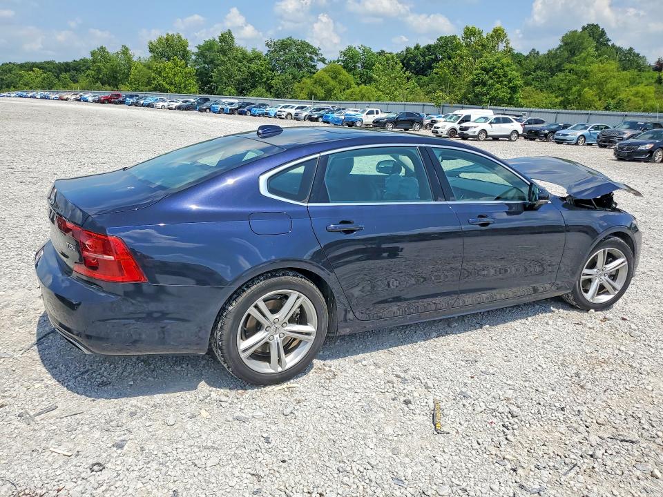 Photo 3 from auction – 2019 VOLVO S90 with VIN LVY102MK3KP090789