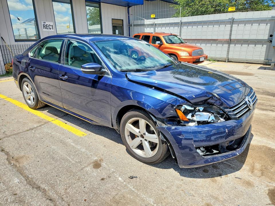 Photo 4 from auction – 2013 VOLKSWAGEN PASSAT with VIN 1VWBP7A35DC037486