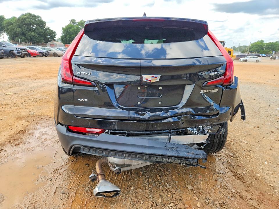 Photo 6 from auction – 2022 CADILLAC XT4 with VIN 1GYFZDR42NF141471