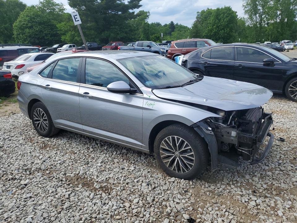 Photo 4 from auction – 2021 VOLKSWAGEN JETTA with VIN 3VWC57BU3MM079168