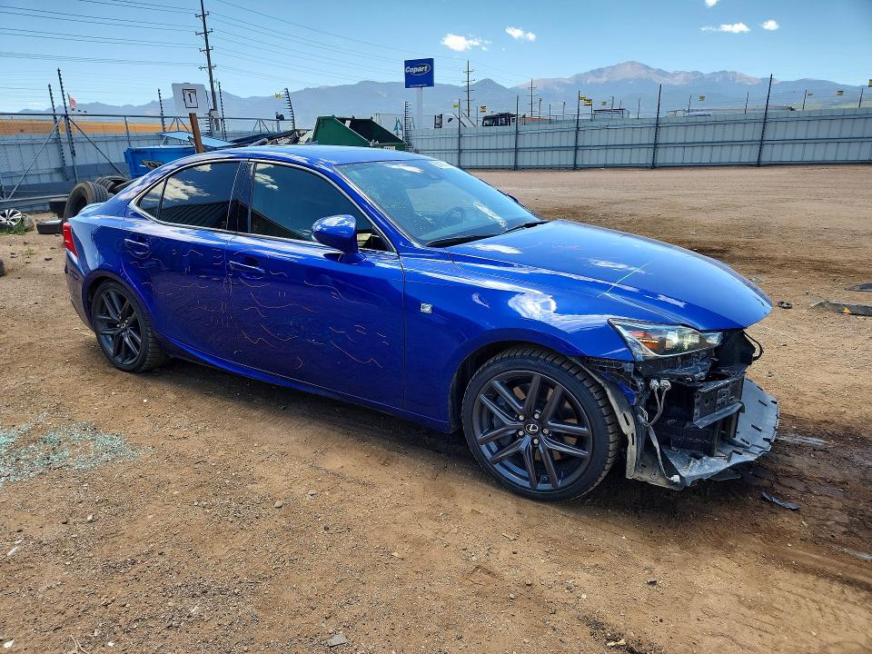 Photo 4 from auction – 2017 LEXUS IS with VIN JTHCE1D26H5014112