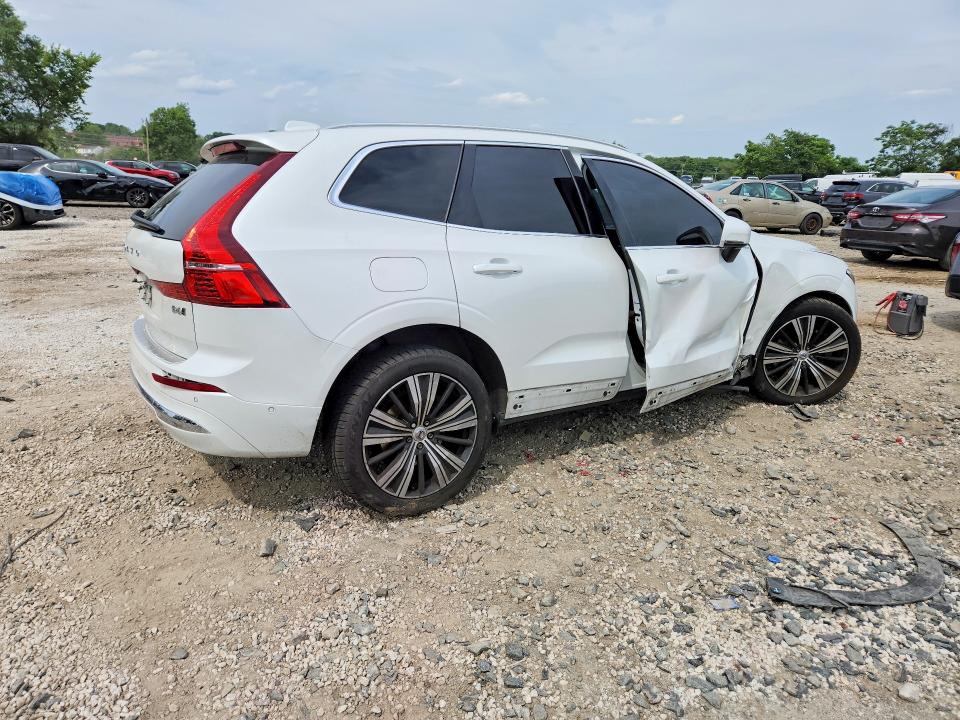 Photo 3 from auction – 2022 VOLVO XC60 with VIN YV4062RL5N1052195