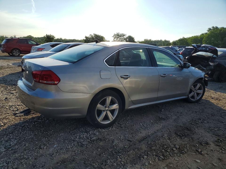Photo 3 from auction – 2012 VOLKSWAGEN PASSAT with VIN 1VWBP7A33CC095899