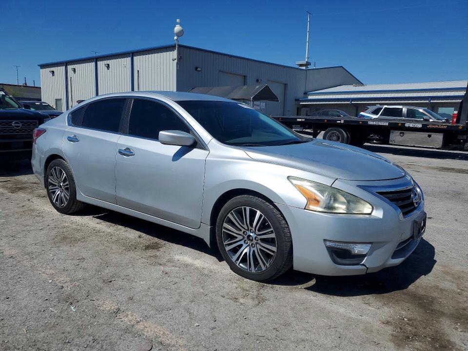 Photo 4 from auction – 2014 NISSAN ALTIMA with VIN 1N4AL3AP5EN259737