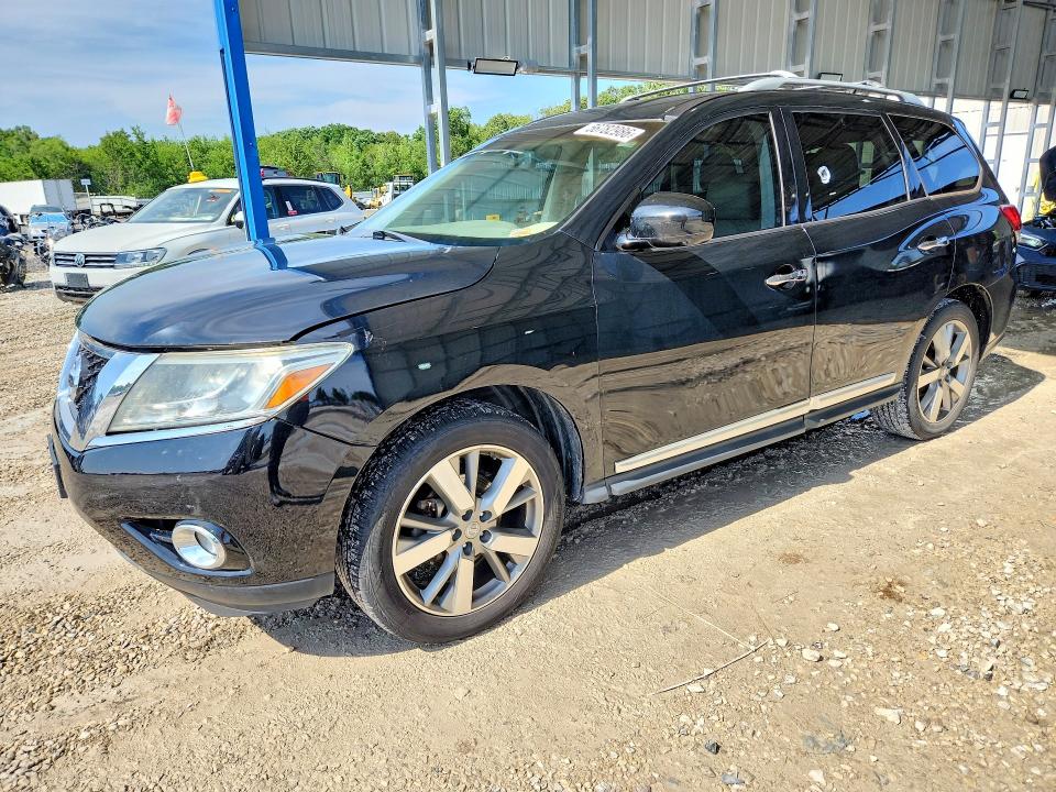 NISSAN PATHFINDER 2013 with VIN 5N1AR2MN9DC608837 - Photo from auction