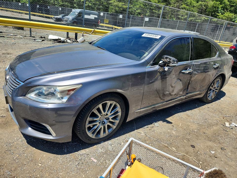 LEXUS LS 2013 with VIN JTHCL5EF8D5016176 - Photo from auction