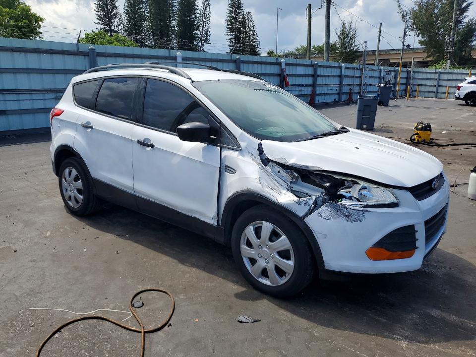 Photo 4 from auction – 2015 FORD ESCAPE with VIN 1FMCU0F76FUC28121