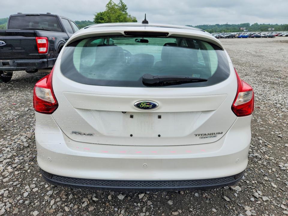 Photo 6 from auction – 2014 FORD FOCUS with VIN 1FADP3N24EL168812