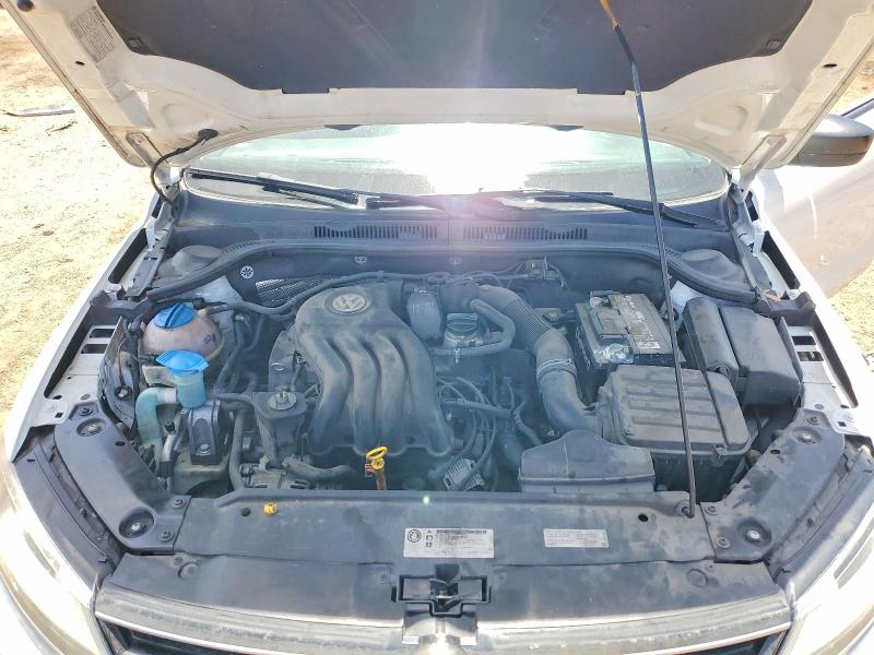 Photo 11 from auction – 2015 VOLKSWAGEN JETTA with VIN 3VW2K7AJXFM297722