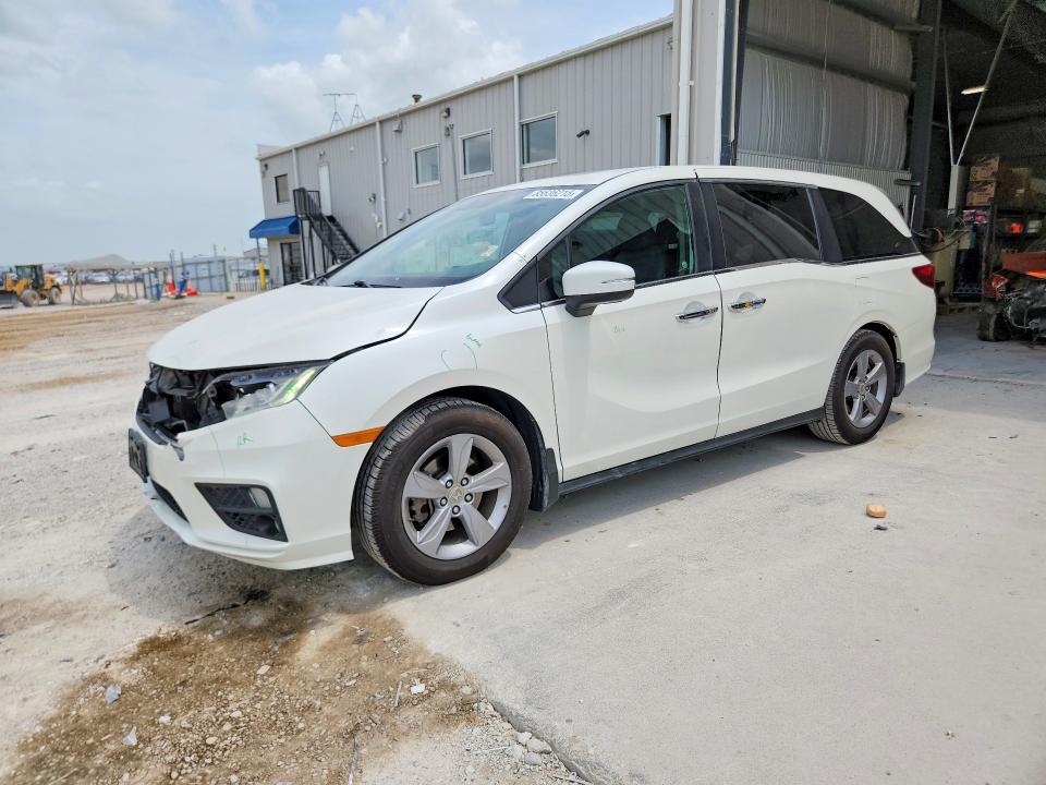 Photo 1 from auction – 2018 HONDA ODYSSEY with VIN 5FNRL6H75JB007452