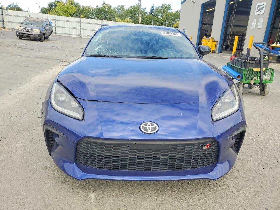 Photo 5 from auction – 2023 TOYOTA GR86 with VIN JF1ZNBC12P8754270