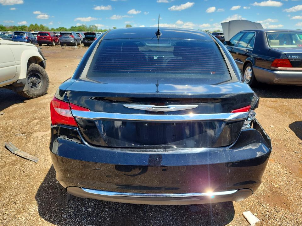 Photo 6 from auction – 2014 CHRYSLER 200 with VIN 1C3CCBABXEN208367