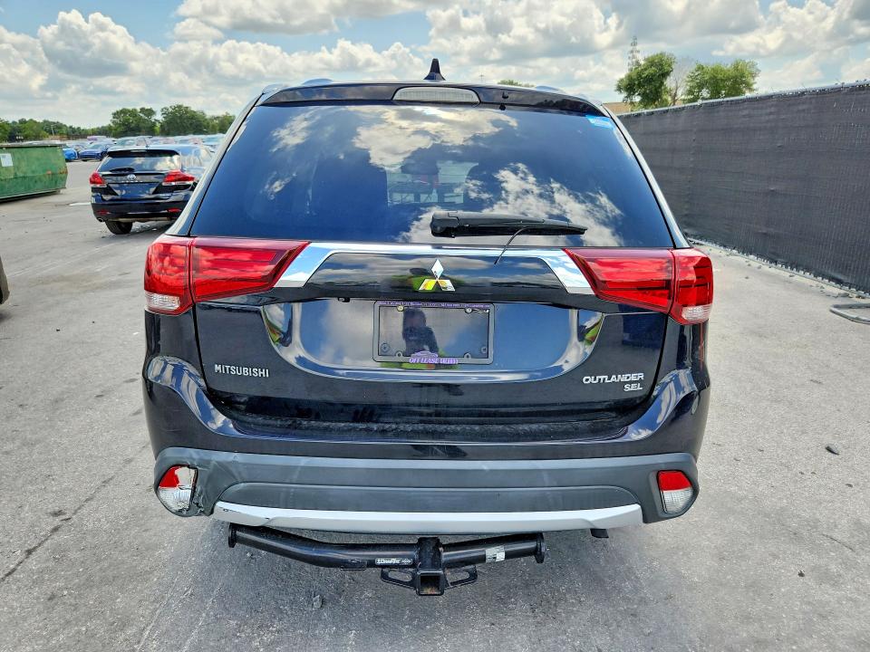 Photo 6 from auction – 2017 MITSUBISHI OUTLANDER with VIN JA4AD3A3XHZ048965