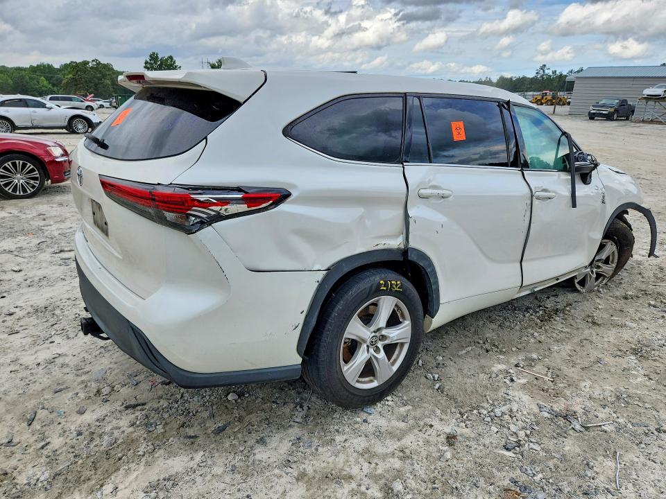 Photo 3 from auction – 2020 TOYOTA HIGHLANDER with VIN 5TDCZRAH3LS028789