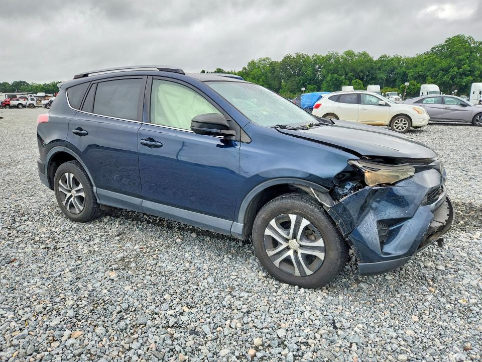 Photo 4 from auction – 2017 TOYOTA RAV4 with VIN JTMZFREVXHJ118464