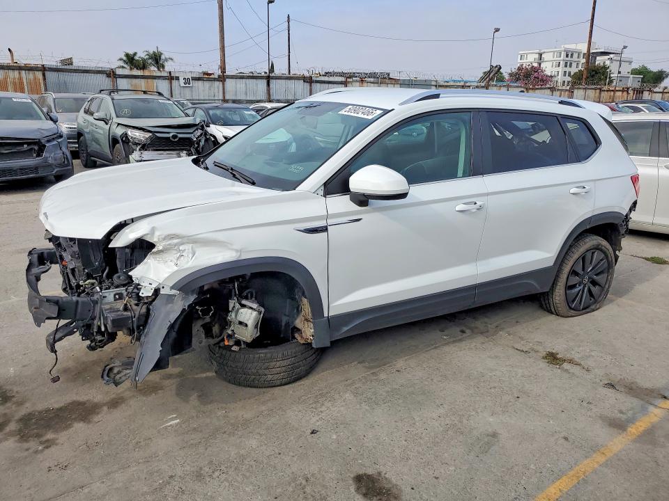 2022 VOLKSWAGEN TAOS