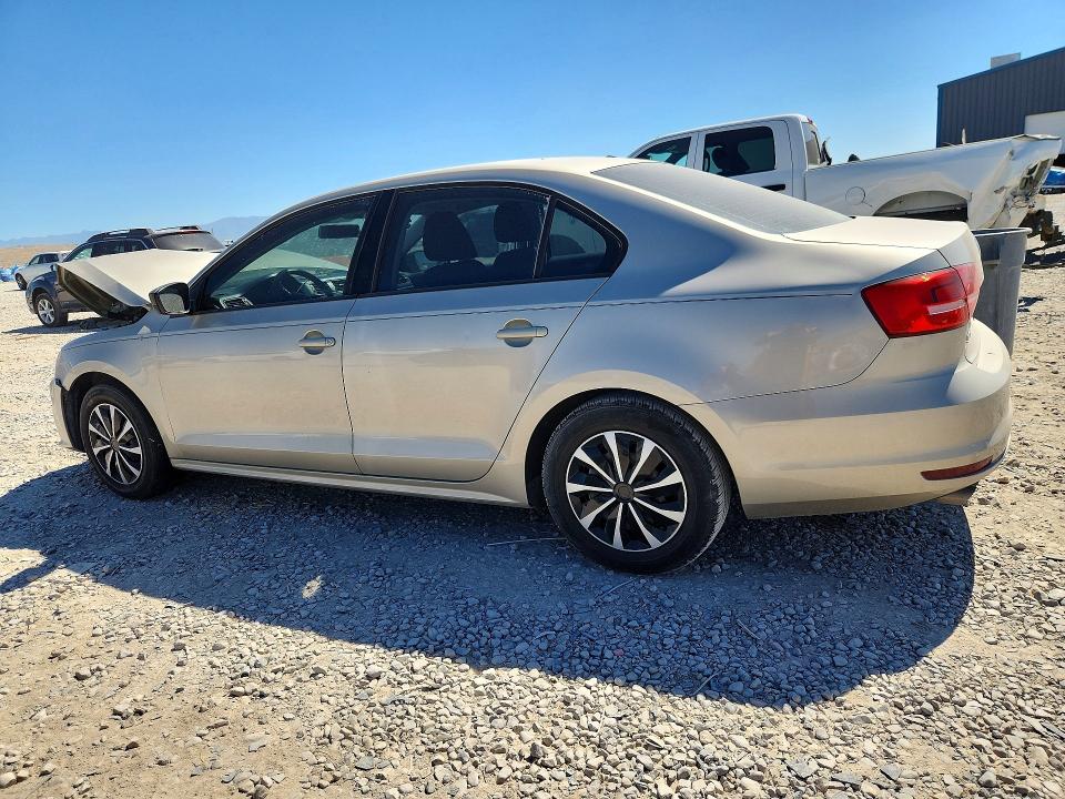 Photo 2 from auction – 2015 VOLKSWAGEN JETTA with VIN 3VW2K7AJ5FM266202
