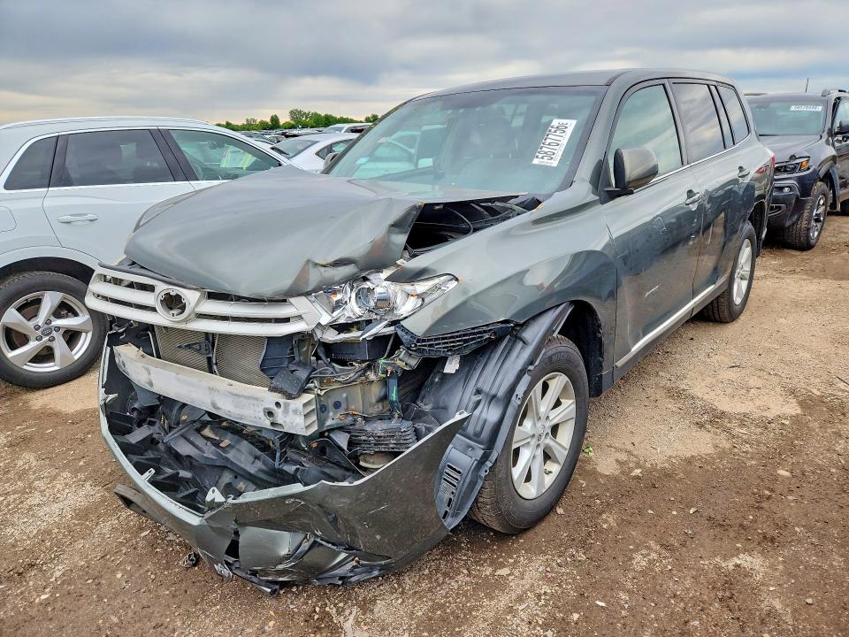 TOYOTA HIGHLANDER 2013 with VIN 5TDBK3EHXDS216668 - Photo from auction