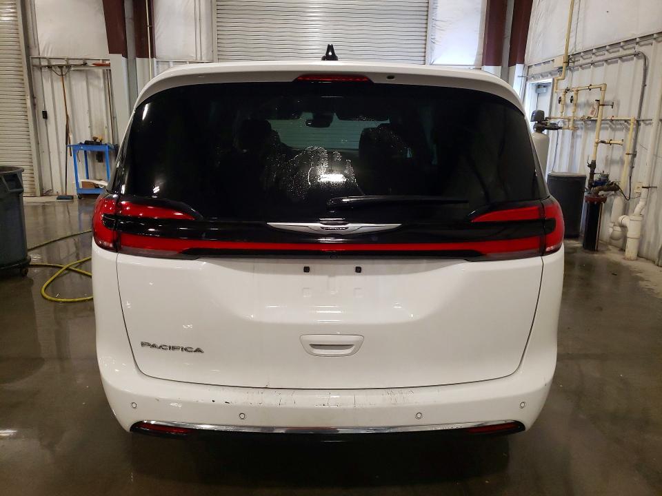 Photo 6 from auction – 2023 CHRYSLER PACIFICA with VIN 2C4RC1BG9PR579620