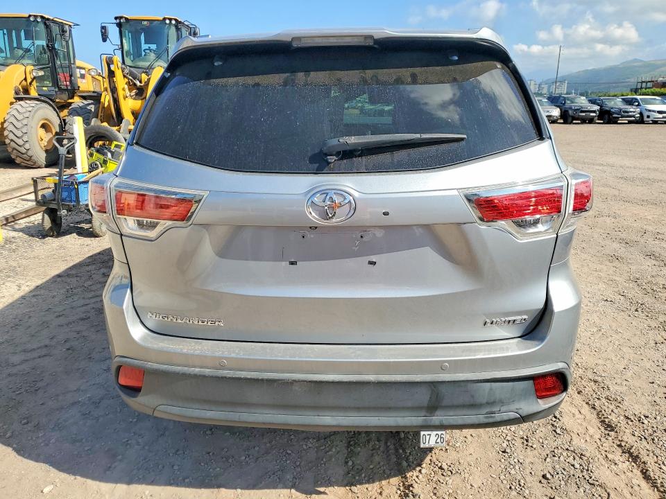 Photo 6 from auction – 2016 TOYOTA HIGHLANDER with VIN 5TDYKRFHXGS157136