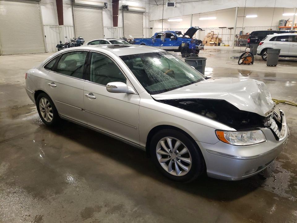 Photo 4 from auction – 2008 HYUNDAI AZERA with VIN KMHFC46F88A256831