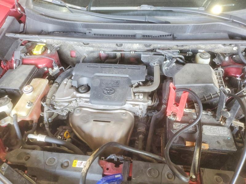 Photo 11 from auction – 2018 TOYOTA RAV4 with VIN JTMWFREV5JD123871