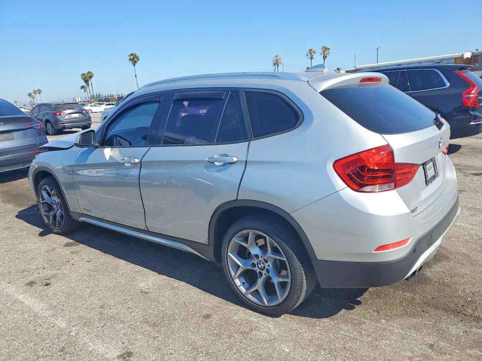 Photo 2 from auction – 2015 BMW X1 with VIN WBAVM1C52FV315575