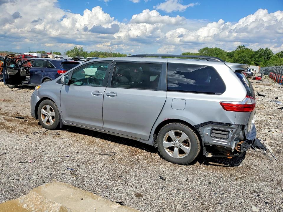 Photo 2 from auction – 2016 TOYOTA SIENNA with VIN 5TDKK3DC8GS745367