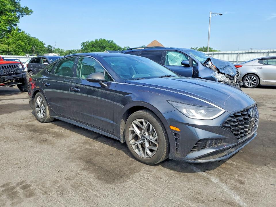 Photo 4 from auction – 2021 HYUNDAI SONATA with VIN 5NPEL4JA8MH080894