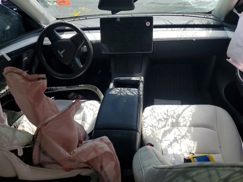 Foto 8 de la subasta – 2024 TESLA MODEL Y con VIN 7SAYGAEE0RF037978