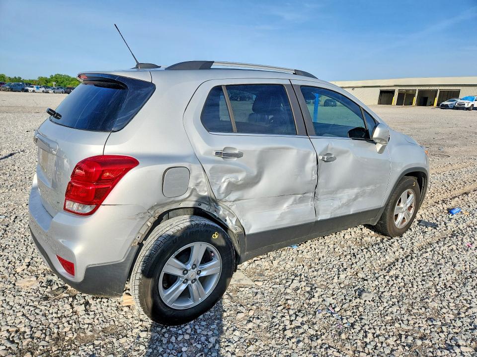 Photo 3 from auction – 2019 CHEVROLET TRAX with VIN 3GNCJLSB7KL205533